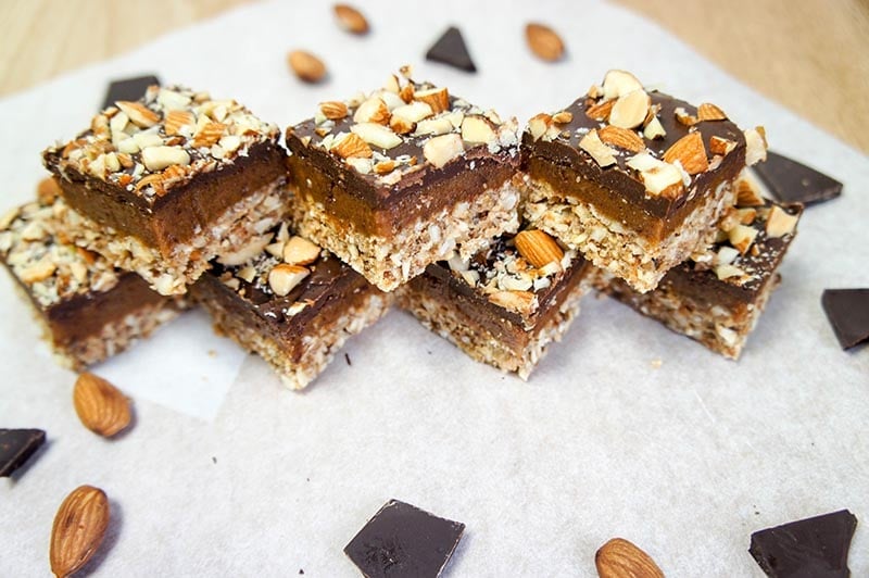 No-Bake Chocolate Almond Date Bars