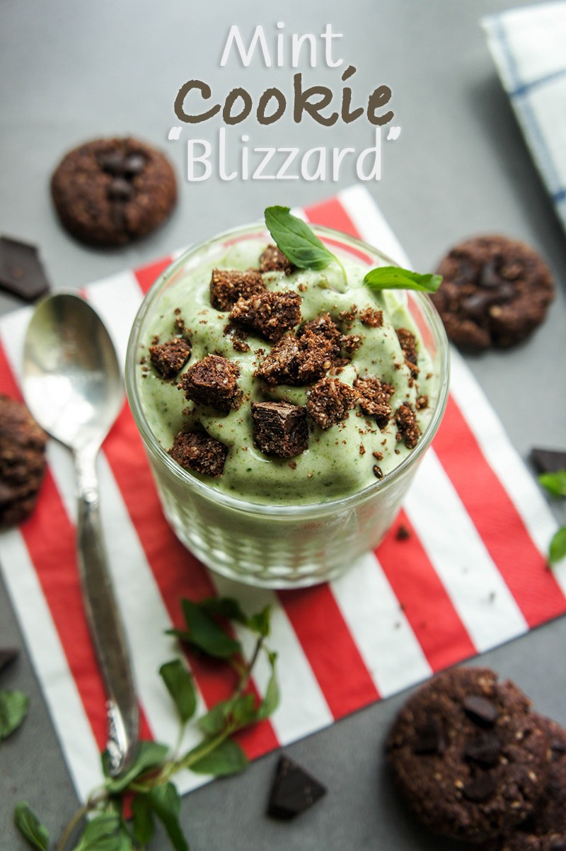Mint Cookie Blizzards / Vitamin Sunshine / This copycat recipe is sure to satisfy your ice cream cravings- and is packed with nutrient rich foods!