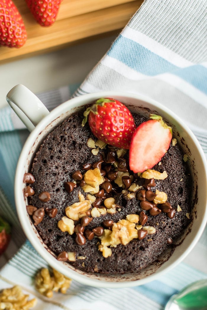 Coconut Flour Mug Cakes / Coffee cake in 2 minutes? Yes please! This gluten free, coconut flour mug cake is delicious and easy.