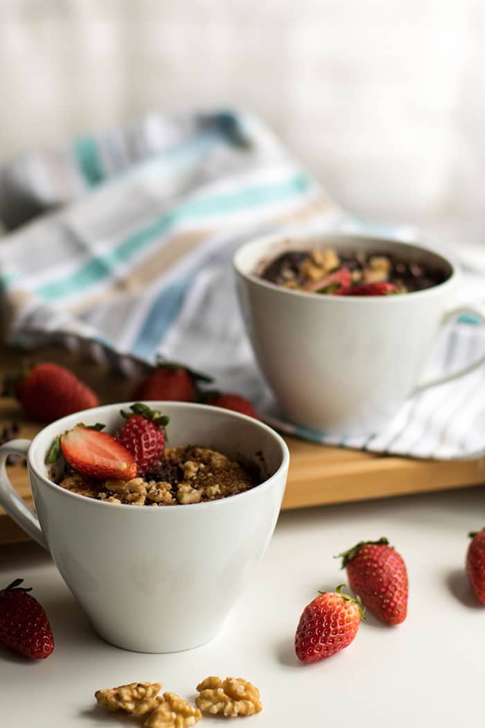 Coconut Flour Mug Cakes / Coffee cake in 2 minutes? Yes please! This gluten free, coconut flour mug cake is delicious and easy.