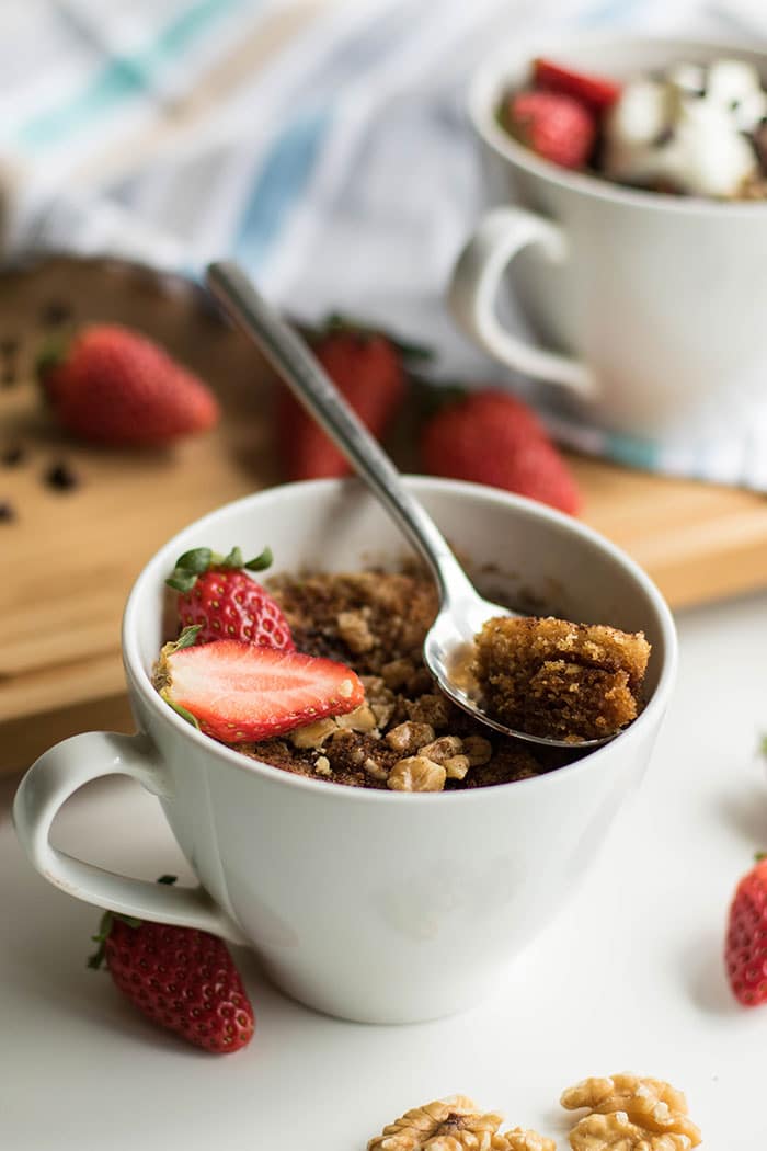 Coconut Flour Mug Cakes / Coffee cake in 2 minutes? Yes please! This gluten free, coconut flour mug cake is delicious and easy.