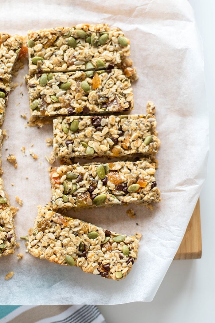 Homemade Granola Bars / These easy, gluten free granola bars are packed with apricots, seeds and chocolate chips, but you could easily customize with your favorite add ins!