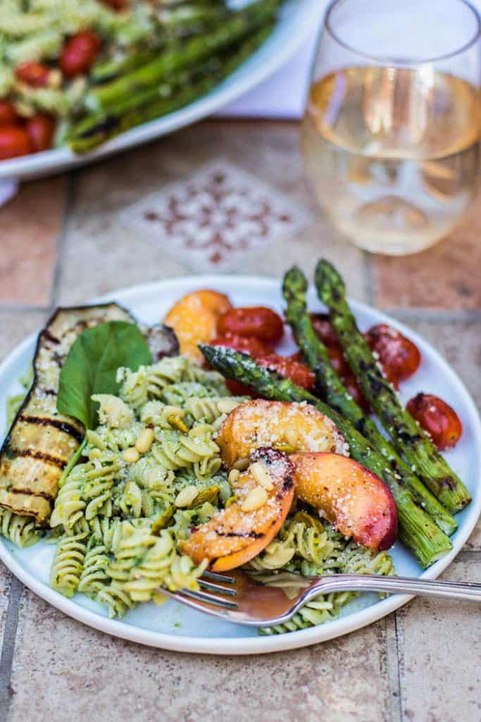 Grilled Peach and Vegetable Pesto Pasta / This beautiful vegetarian dish is made with high protein Chickapea Pasta, 