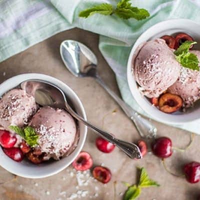 Healthy Cherry Coconut Sorbet / This healthy no-churn sorbet is a refreshing summer treat.