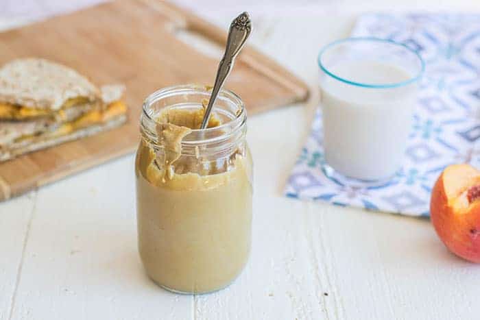 Sunflower Seed Butter / Making sunflower seed butter at home is easy with a high speed blender or food processor.