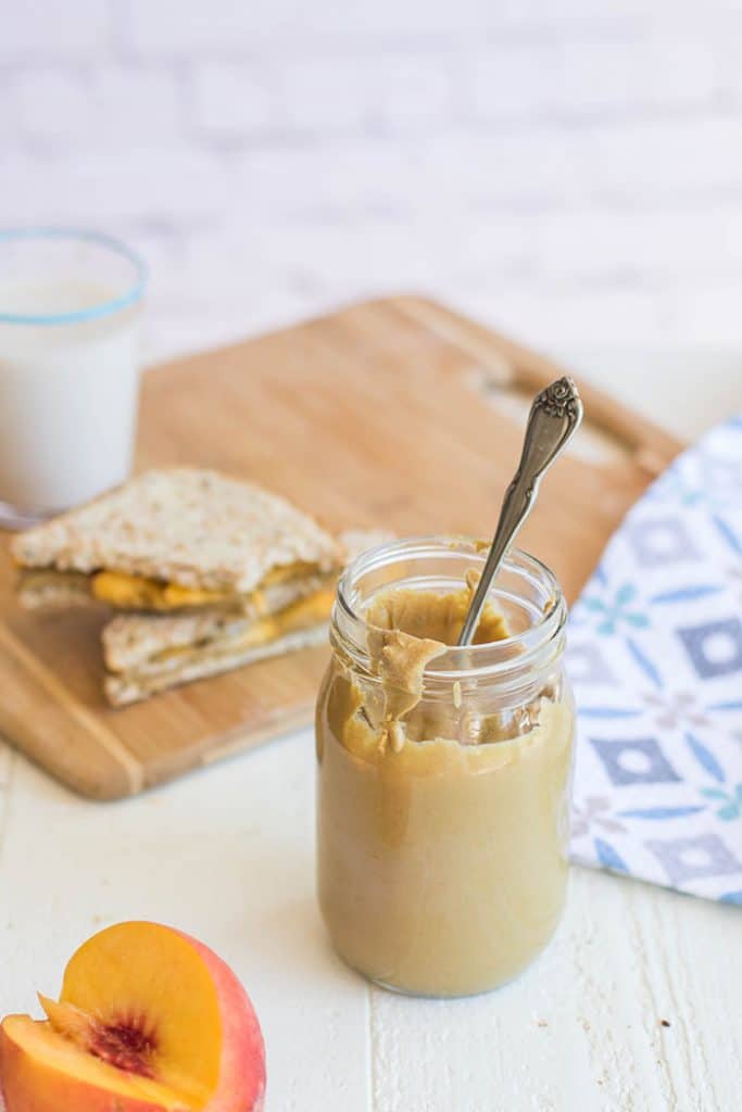 Homemade Sunflower Butter / Making sunflower seed butter at home is easy with a high speed blender or food processor.