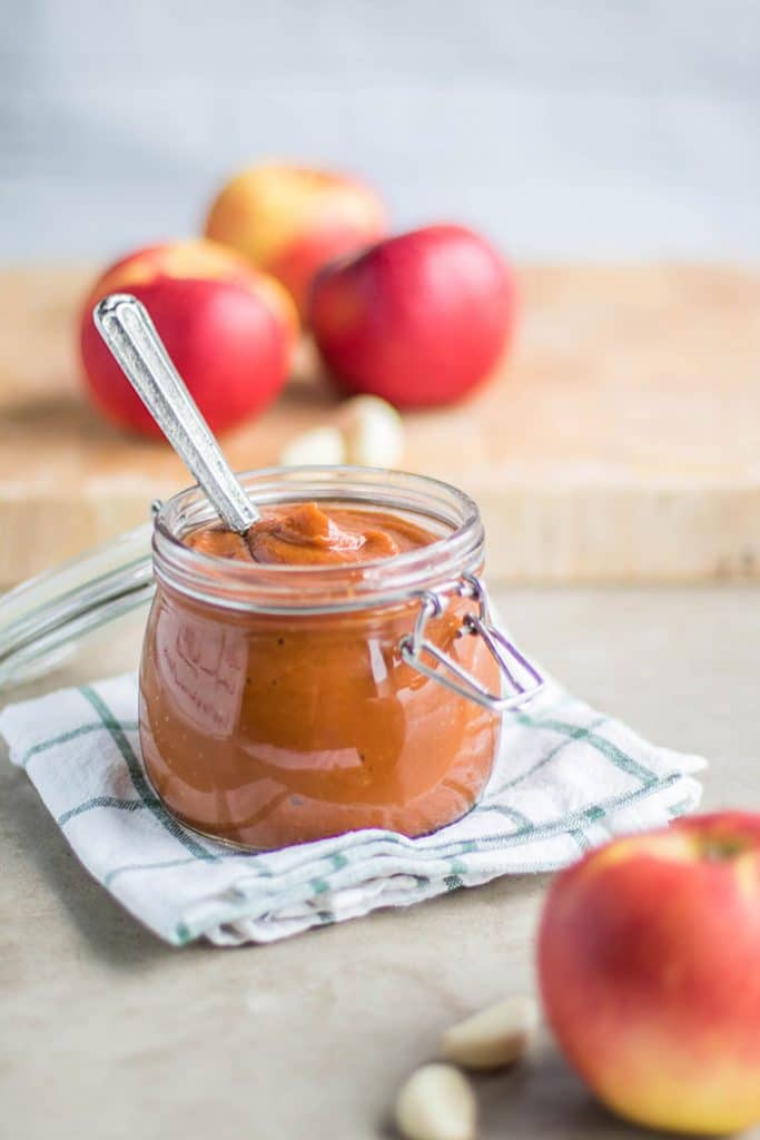 Sweet Onion Apple BBQ Sauce / The perfect recipe to end summer and welcome fall flavors.