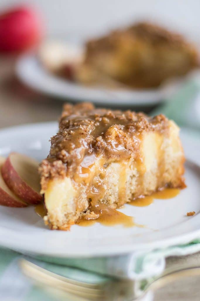 Apple Coffee Cake Recipe / This gluten free coffee cake is packed with apples and cinnamon, and topped with a delicious salted caramel sauce.