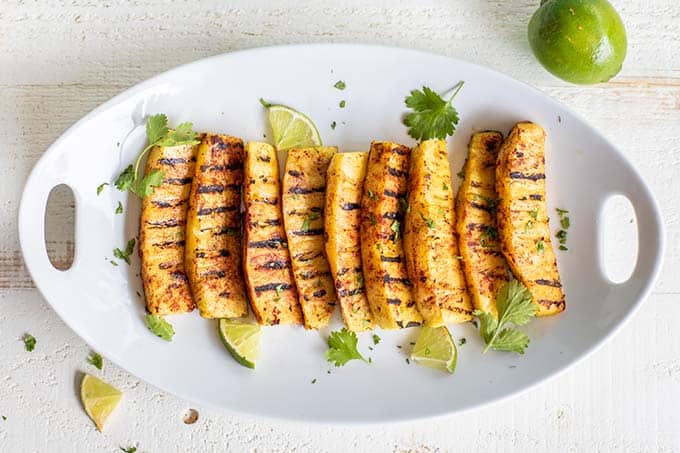 Sweet and Spicy Grilled Pineapple with Cinnamon (Whole30) - Sunkissed ...