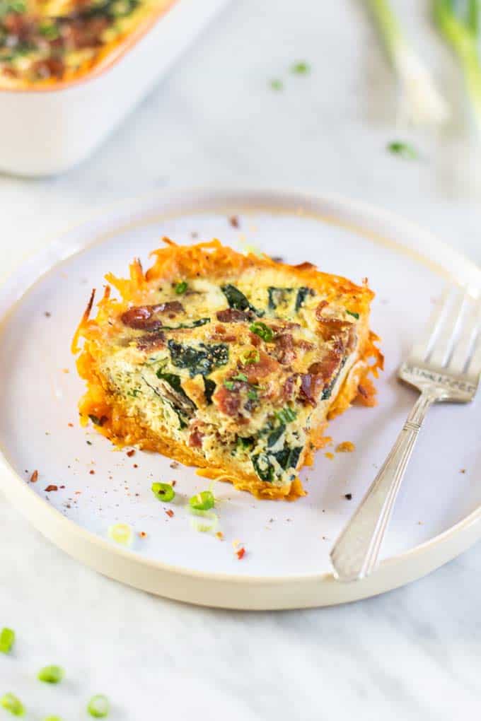 https://sunkissedkitchen.com/wp-content/uploads/2018/12/whole30-sweet-potato-bacon-quiche.jpg