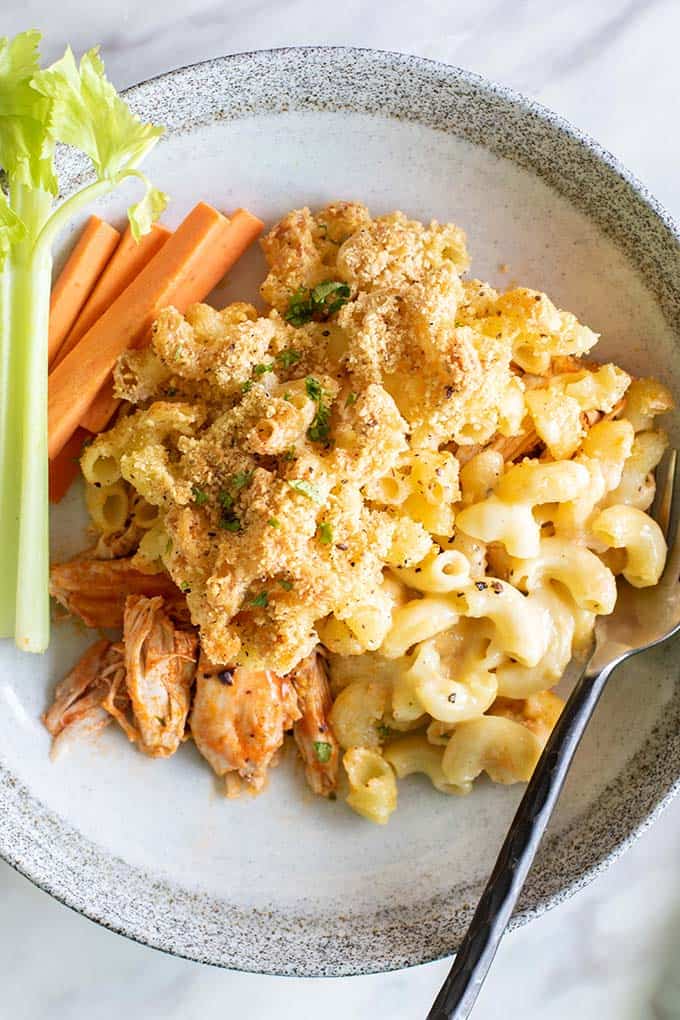 Buffalo Chicken Mac and Cheese - Sunkissed Kitchen