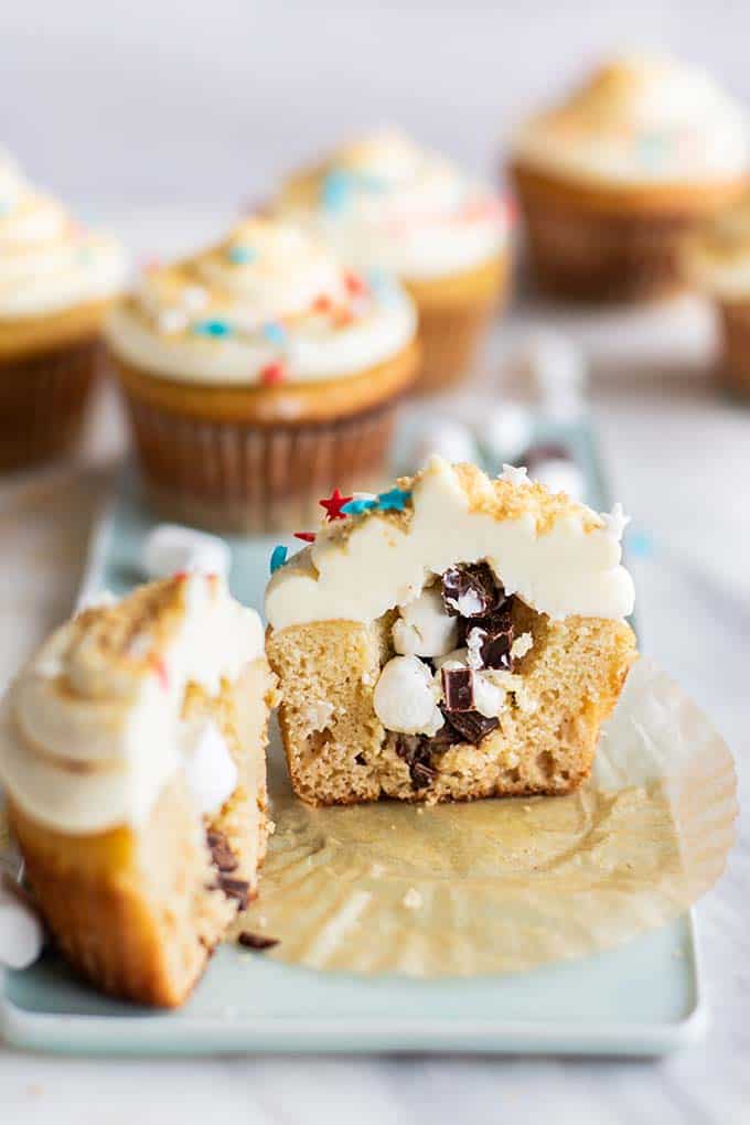 Gluten-Free Cupcakes with Marshmallow Fondant- Amee's Savory Dish