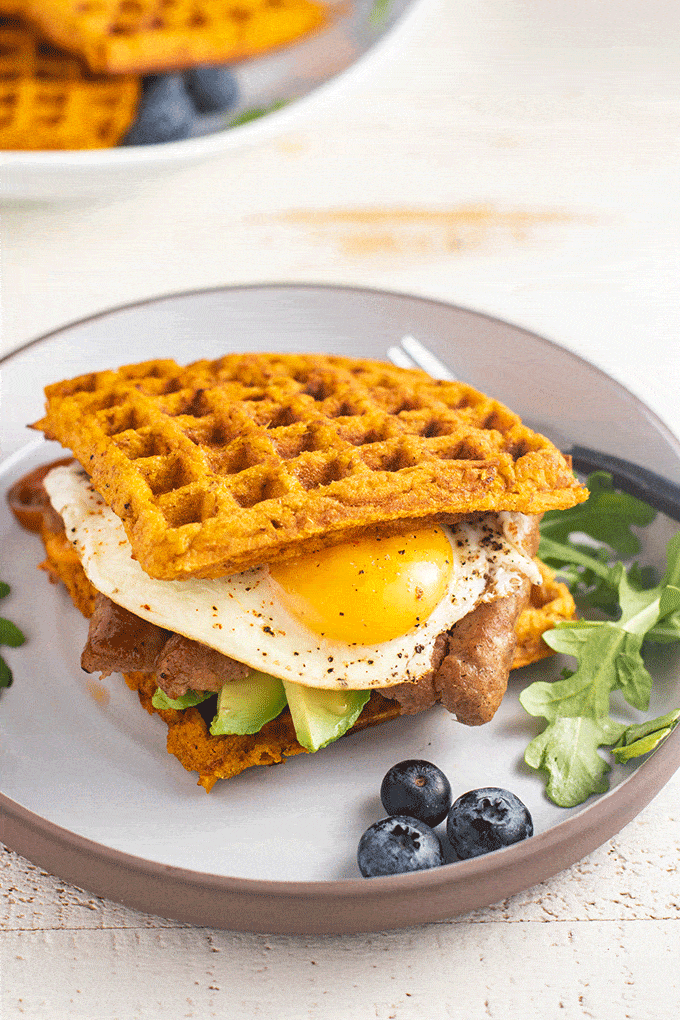 https://sunkissedkitchen.com/wp-content/uploads/2019/11/sweet-potato-breakfast-sandwich.gif