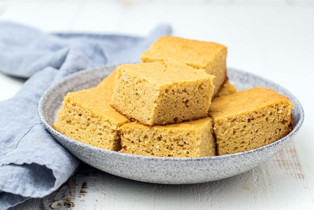 https://sunkissedkitchen.com/wp-content/uploads/2021/02/gluten-free-cornbread-feature.jpg