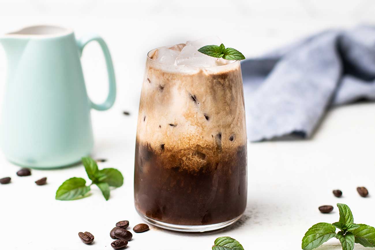 How to Make Cold Brew Coffee - Sunkissed Kitchen