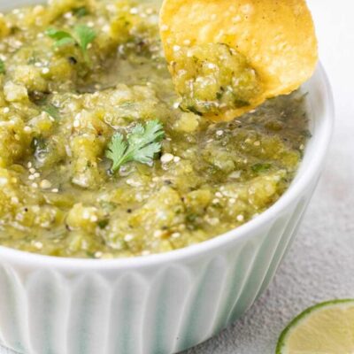Tomatillo Salsa Verde (Quick & Easy!)