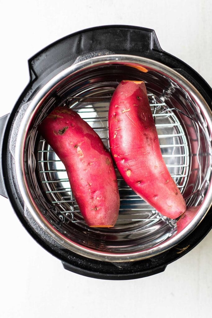 Cook sweet potatoes in an instant pot.