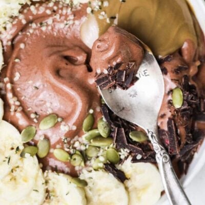 How to Make a Thick Chocolate Smoothie Bowl