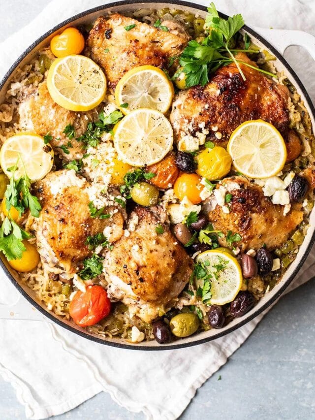 One Pan Greek Chicken And Rice Sunkissed Kitchen