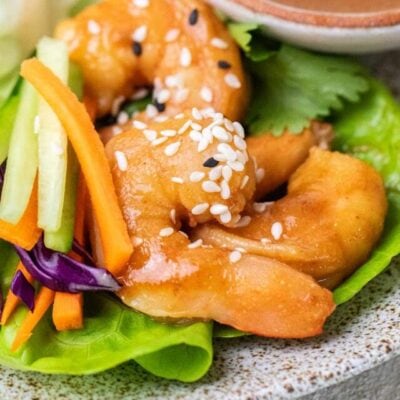 Shrimp Lettuce Wraps with Spicy Asian Sauce