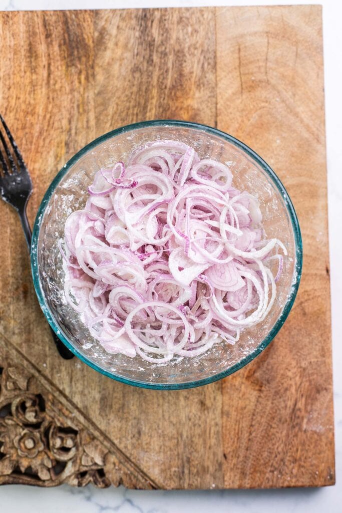 Step 2 shows tossing thinly sliced shallots with arrowroot and salt.