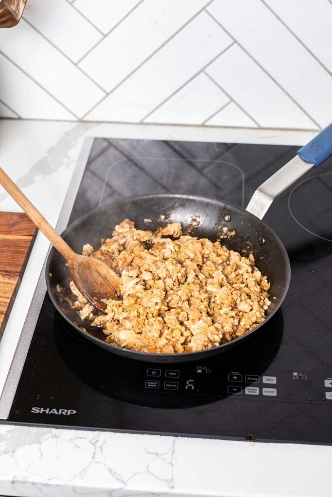 Step 3 shows adding the ground chicken, coconut aminos, and sriracha into the skillet, and cooking the chicken.